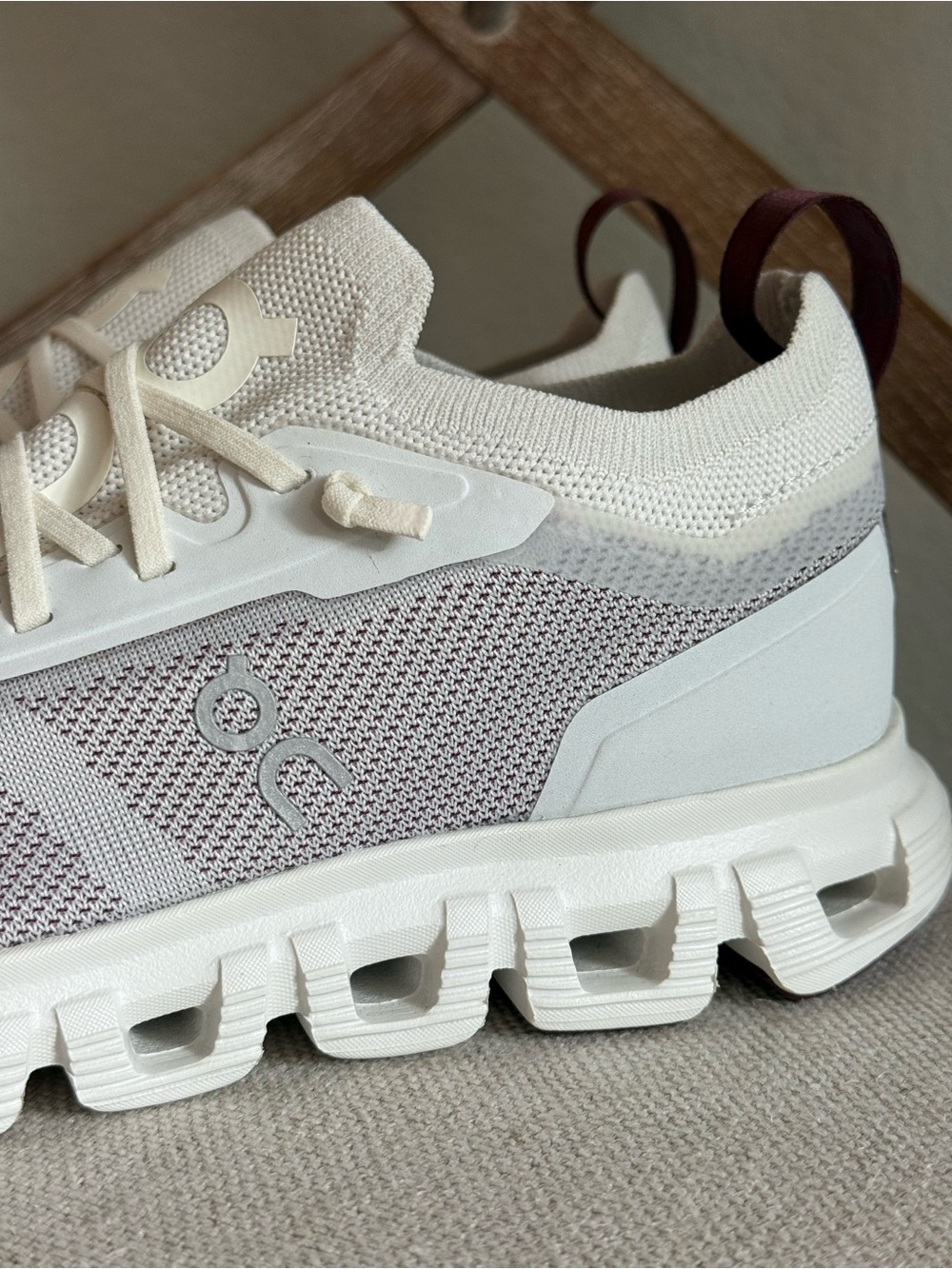 On Cloud 6 Versa Sneakers ice maroon - Picture 3 of 8